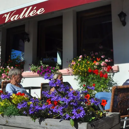 فندق La Vallee Longemer Boutique Hotel 2*