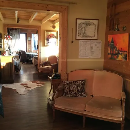 Hotel La Vallée 2*
